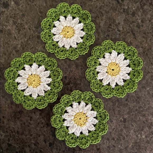 Handmade Daisy Crochet Coasters - 100% Cotton - Picture 1 of 5